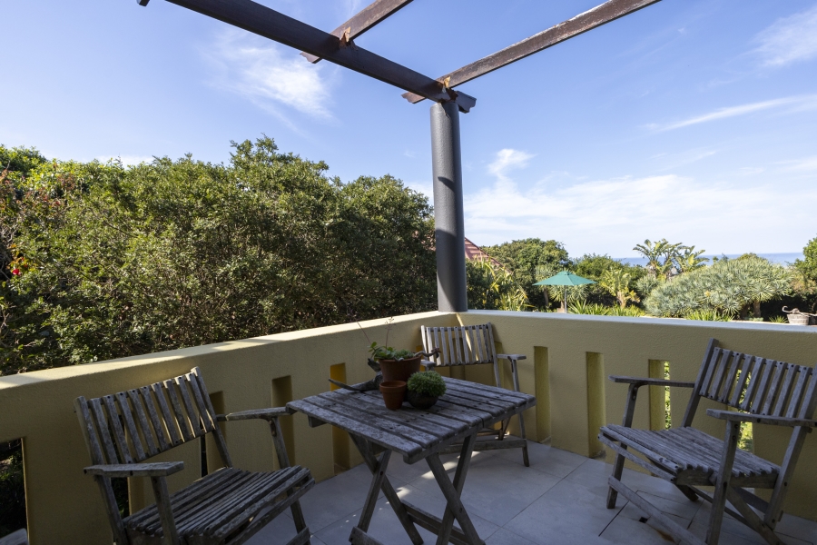 7 Bedroom Property for Sale in West Beach Eastern Cape